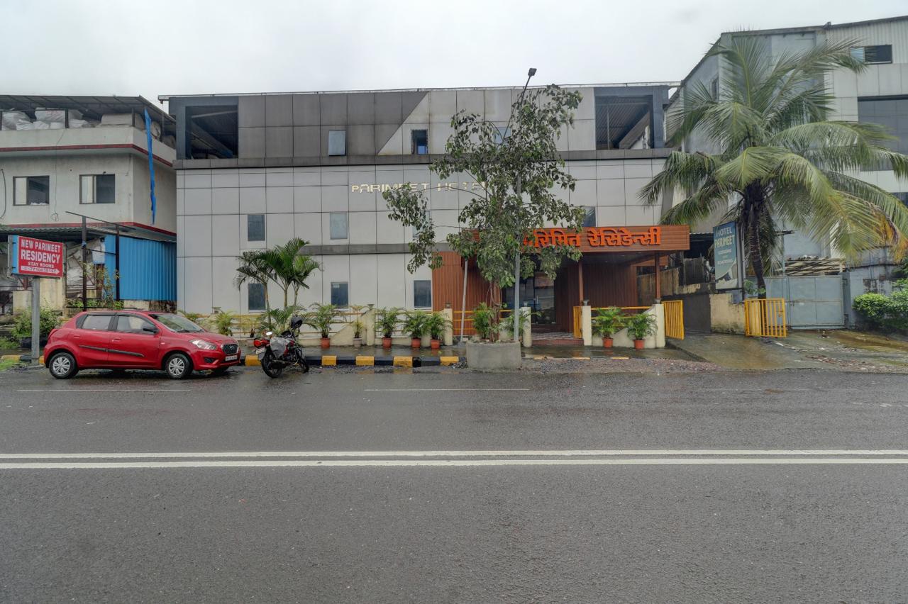 New Parimeet Residency Lodging and Boarding - Tap to explore photos