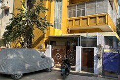 Vijaya Nagaram Radhe Krishna home stay  Ganga 1km