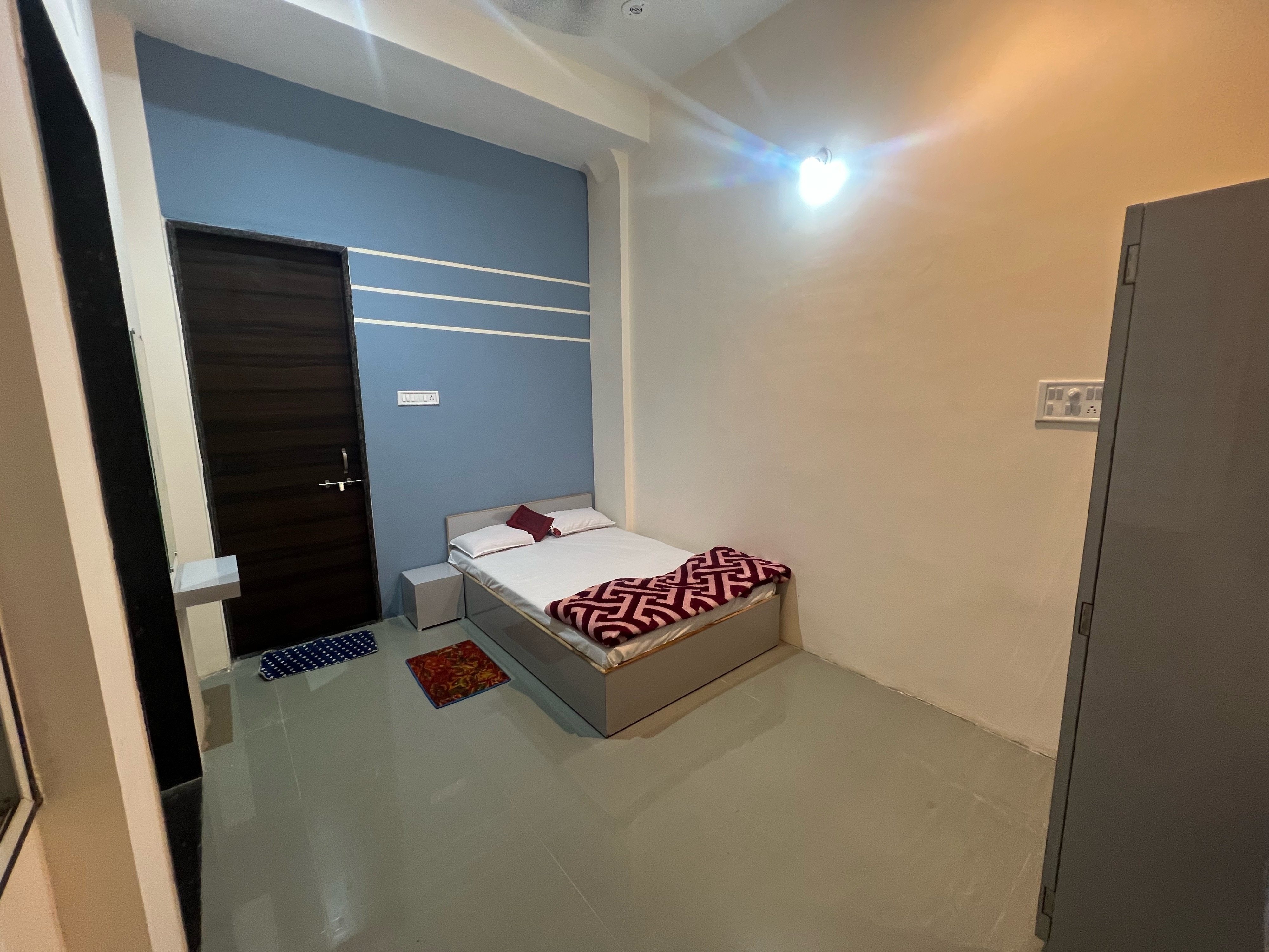 Hotel The villa - Tap to explore photos