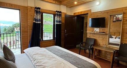 Snow Mount View Room Type - Family 4 Bed Interconnected With four Side View Snow Mount View Room Type - Family 4 Bed Interconnected With four Side View