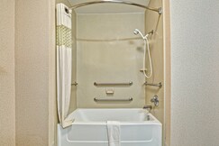 Hampton Inn by Hilton Quincy