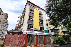 Wild Orchid Inn Near R N Tagore Hospital