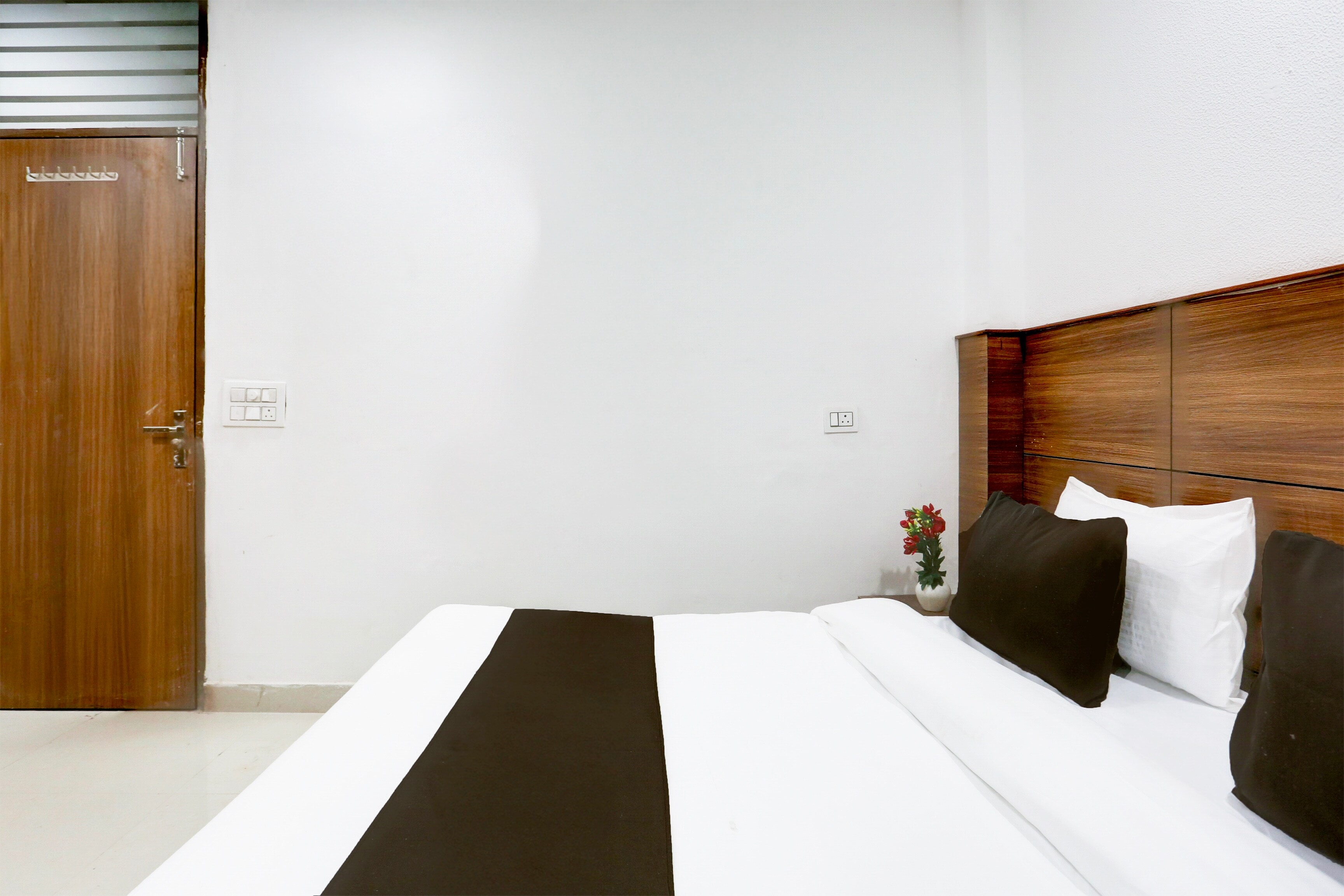 Hotel O Cyber City Phase 3 - Tap to explore photos