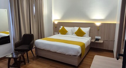 Darpan Nikunj Rubystone Express Room Type - Executive Double Room with Ensuite Bathroom