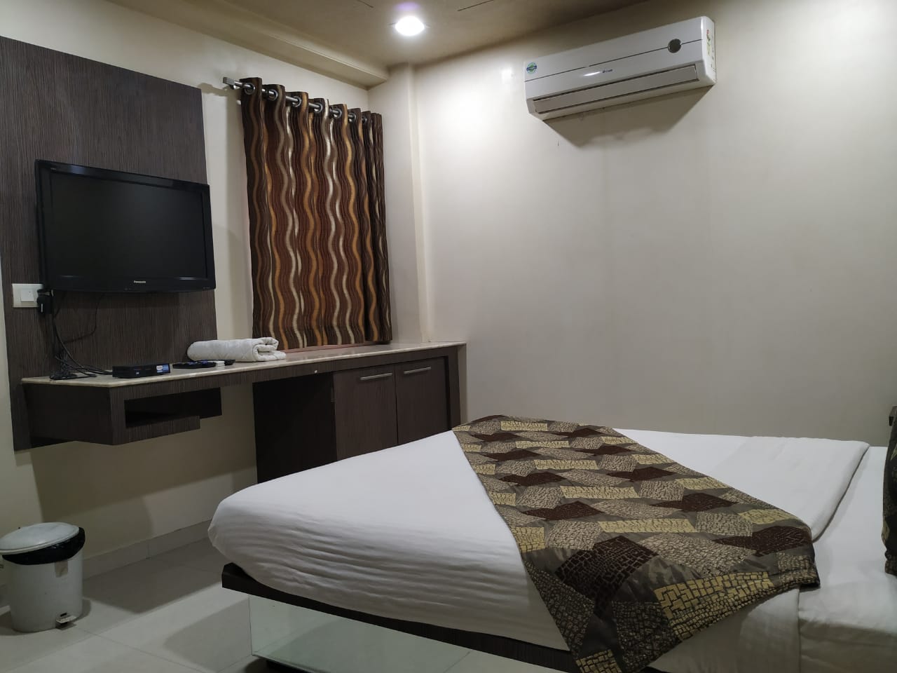 Hotel The Vraj - Tap to explore photos