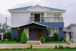 Raindew Cottage Roomes