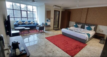 Hotel Indigo Room Type - Suite Room with Bathtub