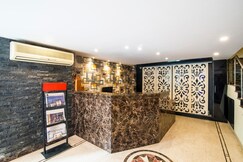 Hotel Shimla Heritage ( Near BLK Hospital)