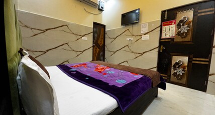 Vrindavani Kunj Room Type - DELUXE ROOM