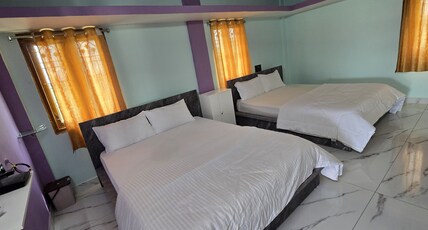 Kompalas Guest House Room Type - Luxury Room with private pool
