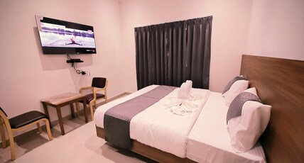 Shivay Hotel Room Type - Deluxe Room