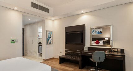 Ramada by Wyndham Dubai Barsha Heights Room Type - Deluxe King Room, Non-Smoking