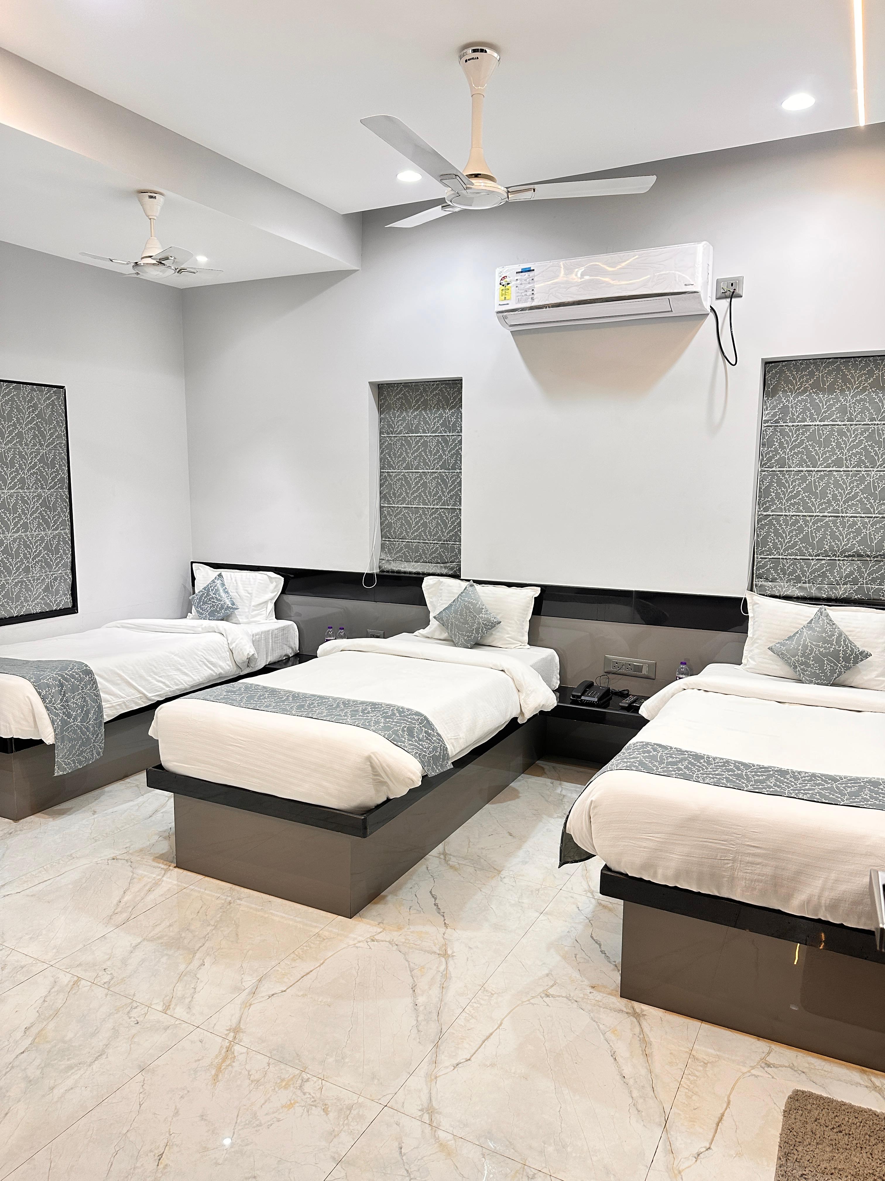 HOTEL DIAMOND - Tap to explore photos