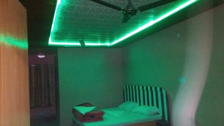 Dabral Hotel - Tap to explore photos