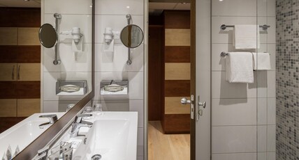 Mercure City Amsterdam West Hotel Room Type - Standard Non Smoking Room with 2 single beds