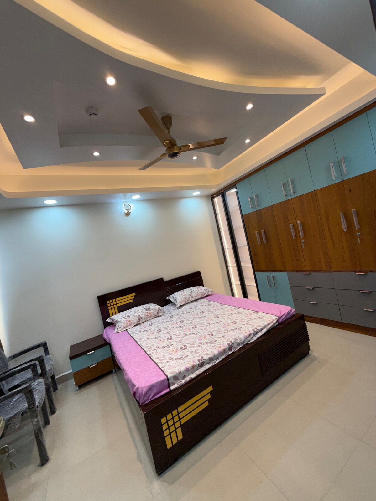 luxury 3 bhk retreat - Tap to explore photos