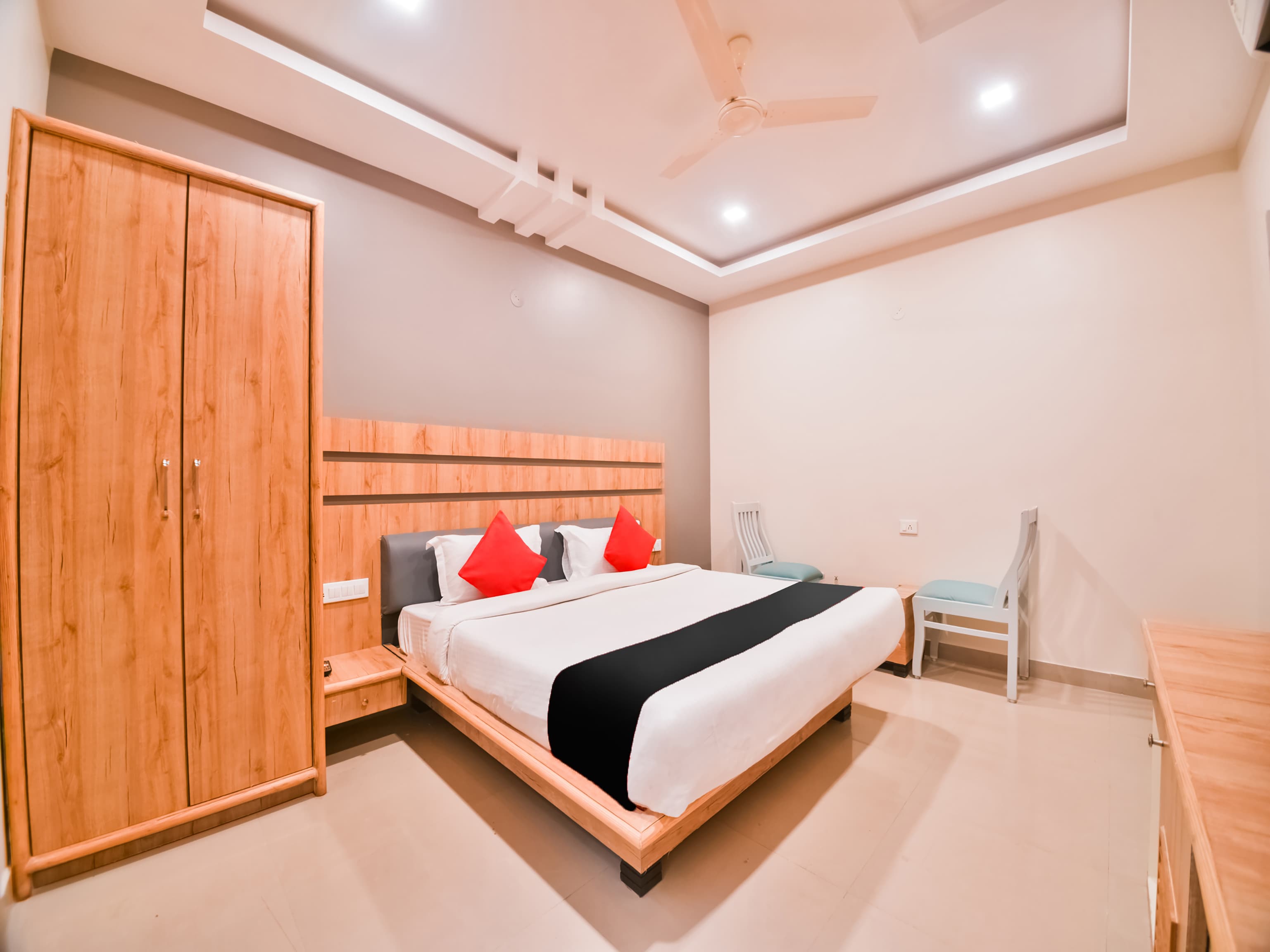 Ardency Inn by Park Tree Udaipur - Tap to explore photos