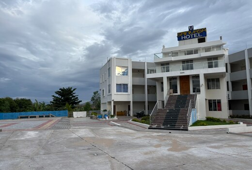 Srinivasa Hotel