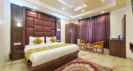 Hotel D Shamoon Room Type - Deluxe Room Hot and Cold AC Hotel D Shamoon Room Type - Deluxe Room Hot and Cold AC
