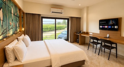 WET N WILD WATER PARK AND RESORT Room Type - Deluxe Room (Ground Floor) WET N WILD WATER PARK AND RESORT Room Type - Deluxe Room (Ground Floor)