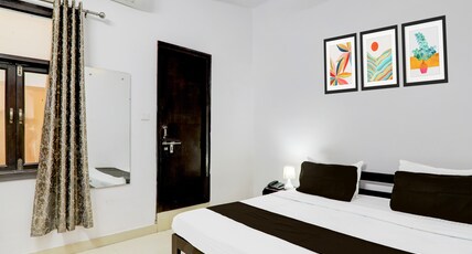 Super OYO Hotel O Indira Nagar Room Type - Classic Super OYO Hotel O Indira Nagar Room Type - Classic