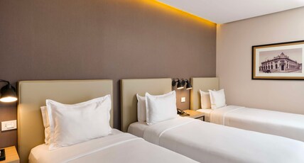 Palmaroga Hotel Asuncion, Tapestry Collection by Hilton Room Type - 3 TWIN BEDS