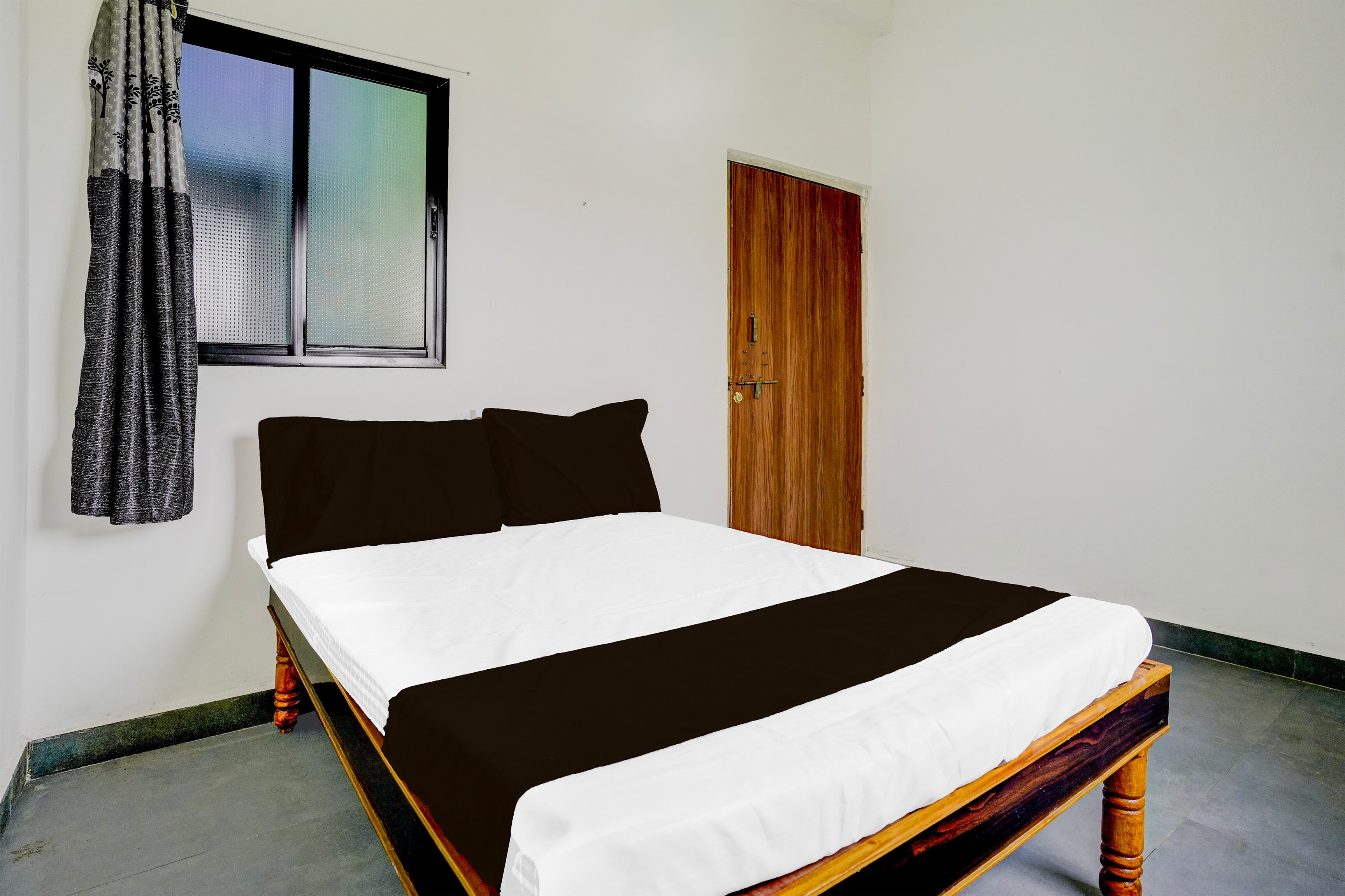 SPOT ON by OYO The Era Hotel - Tap to explore photos