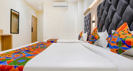 Hotel Riza Room Type - Premium Family Room