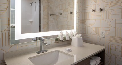 Home2 Suites by Hilton West Lafayette Room Type - 1 KING 1BEDROOM SUITE