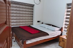 Mavila villa for ladies, couple and family no kids