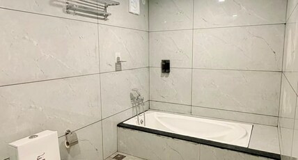 Orange Sky Inn, Goa Room Type - Deluxe Room with Bath Tub