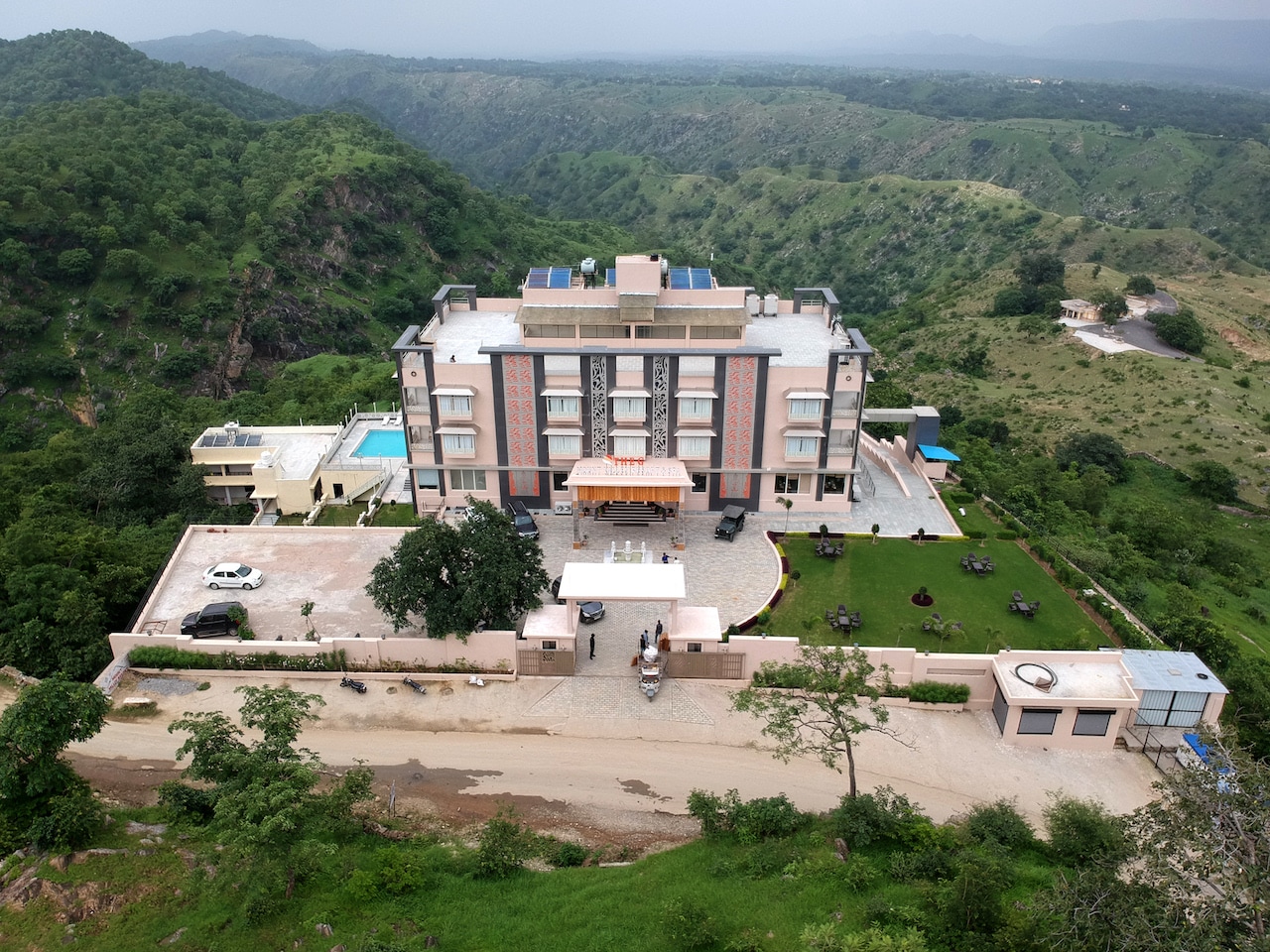 Namoka The Mount Valley Resort | Best Infinity Valley View in Kumbhalgarh - Tap to explore photos