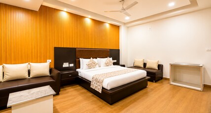 SUMITEL CENTRAL PARK HOTEL & BANQUET Room Type - SUITE ROOM