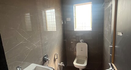 MAYA HOME STAY Room Type - 201