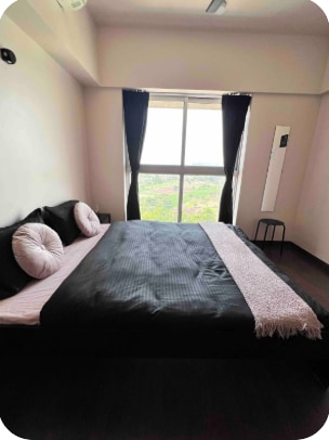 1BHK Golf View : Paranomic Golf Course View Apartment - Tap to explore photos