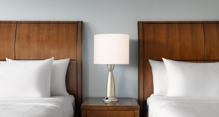 Hilton Garden Inn Charleston Waterfront/Downtown Room Type - 2 QUEEN BEDS WATER VIEW