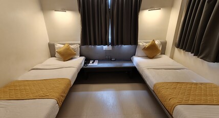 Hotel Grand Ashwin Room Type - Deluxe AC Twin Bed Room