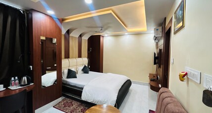 Hotel Maharaja Regency Room Type - Super Deluxe Room