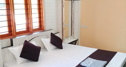 Shri Chandan Villa Room Type - Bedroom 1
