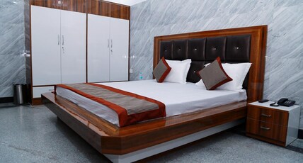 Hotel Amar Leela Room Type - Super Deluxe Room With River View