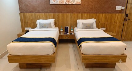 Hotel Teesta Stays, Rampurhat Room Type - Superior Twin Bed Room
