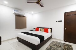Super Collection O Mythri Hotel Near By ECIL, AS RAO Nagar, Sainikpuri