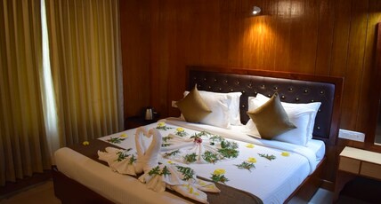 BOWFINS RESORTS Room Type - Premium Cottages