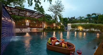 Tara Staycation MONTE LUXE 3.5 BHK with Huge Pool Room Type - Tara Staycation MONTE LUXE 3.5 BHK with Huge Pool