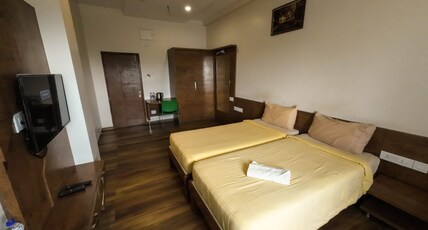 Hotel Grand Inn Jamkhandi Room Type - Standard AC Room