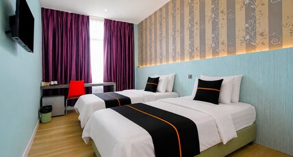 Collection O Near Tanjung Batu Formerly 4orty Inn Room Type - Standard Twin