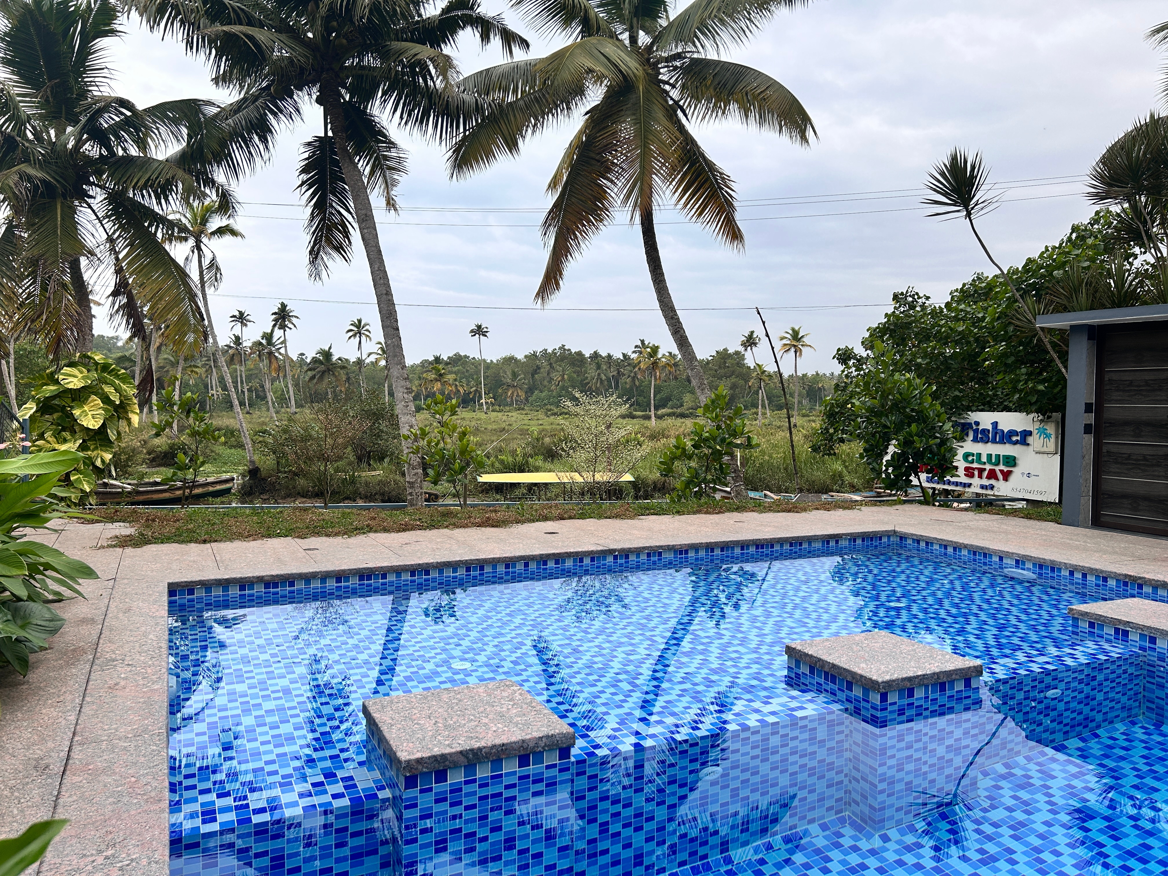 Kingfisher Homestay with Lake View and Pool - Tap to explore photos