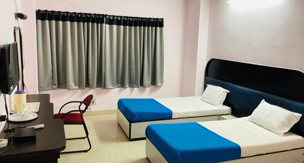 Hotel Rathna Palace Room Type - Double Deluxe AC Room