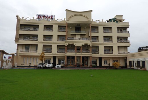 Hotel Jannat Celebration