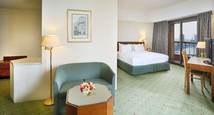 Ramses Hilton Room Type - KING CORNER NILE